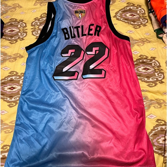 Nike jersey - Picture 2 of 2